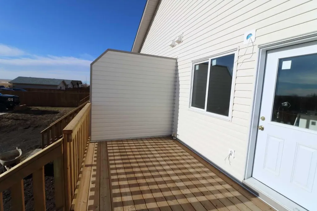 447 Henricks Drive Irricana AB T0M 1B0