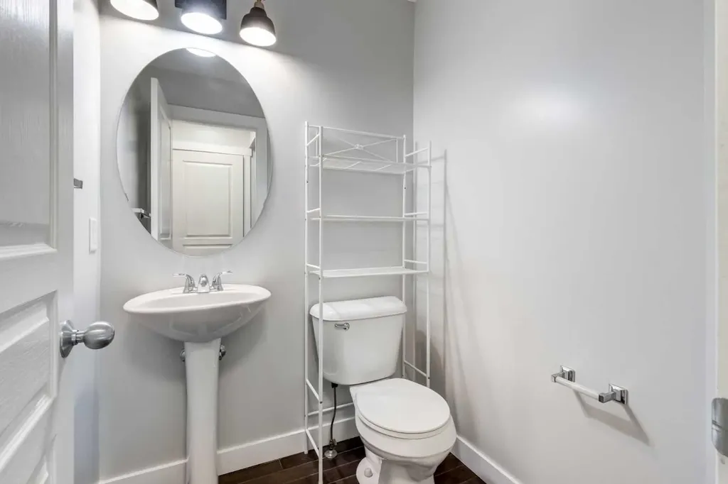 1022 Mckenzie Towne Villas SE Calgary AB T2Z 1E4