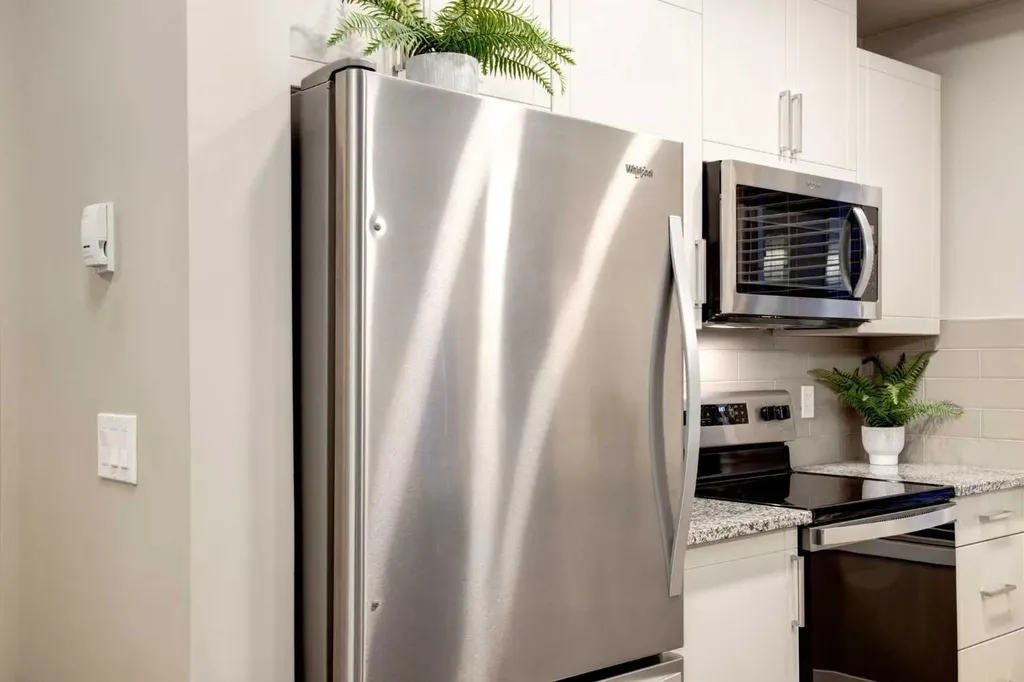 30 Mahogany Mews SE Calgary AB T3M 3H4