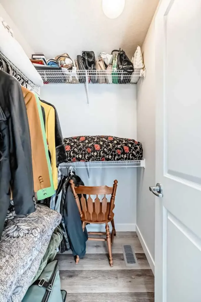 30 Evanscrest Park NW Calgary AB T3P 1R3
