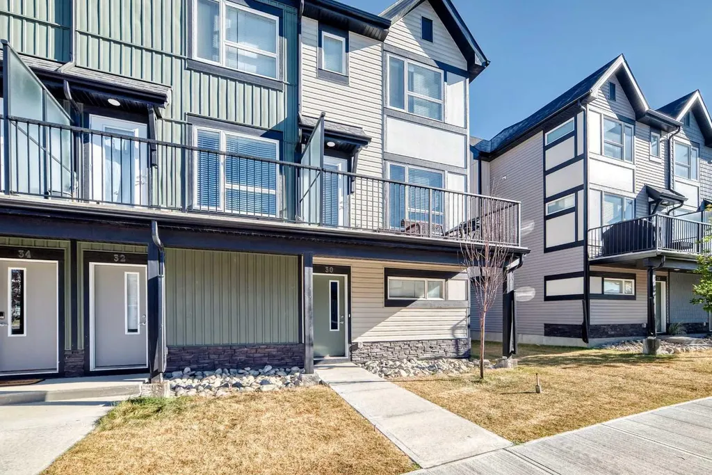 30 Evanscrest Park NW Calgary AB T3P 1R3