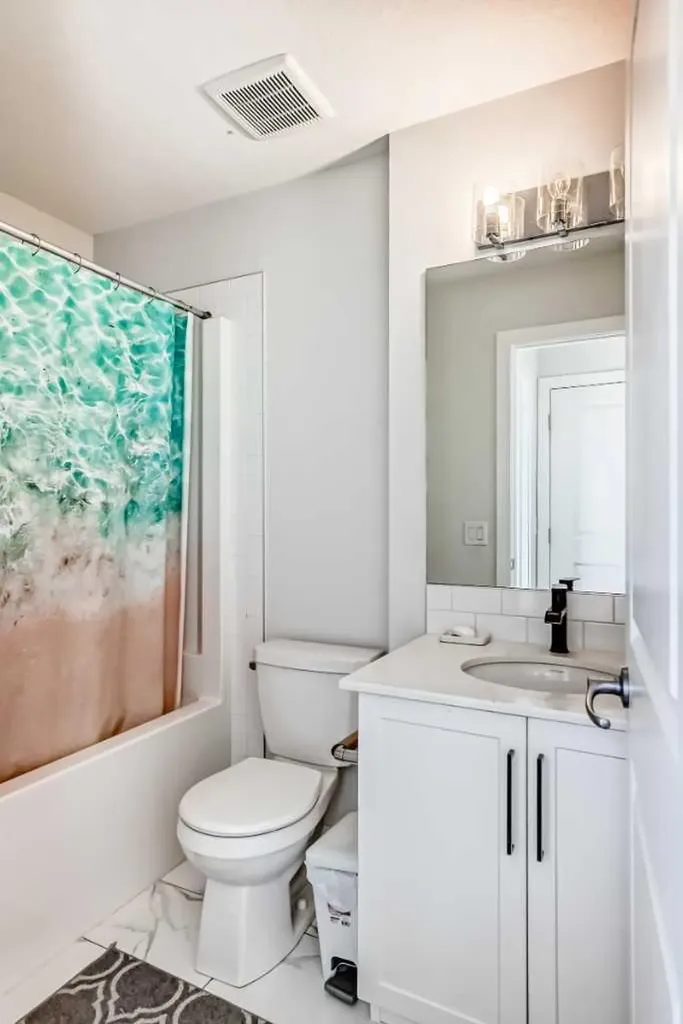 30 Evanscrest Park NW Calgary AB T3P 1R3