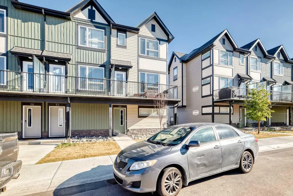 30 Evanscrest Park NW Calgary AB T3P 1R3