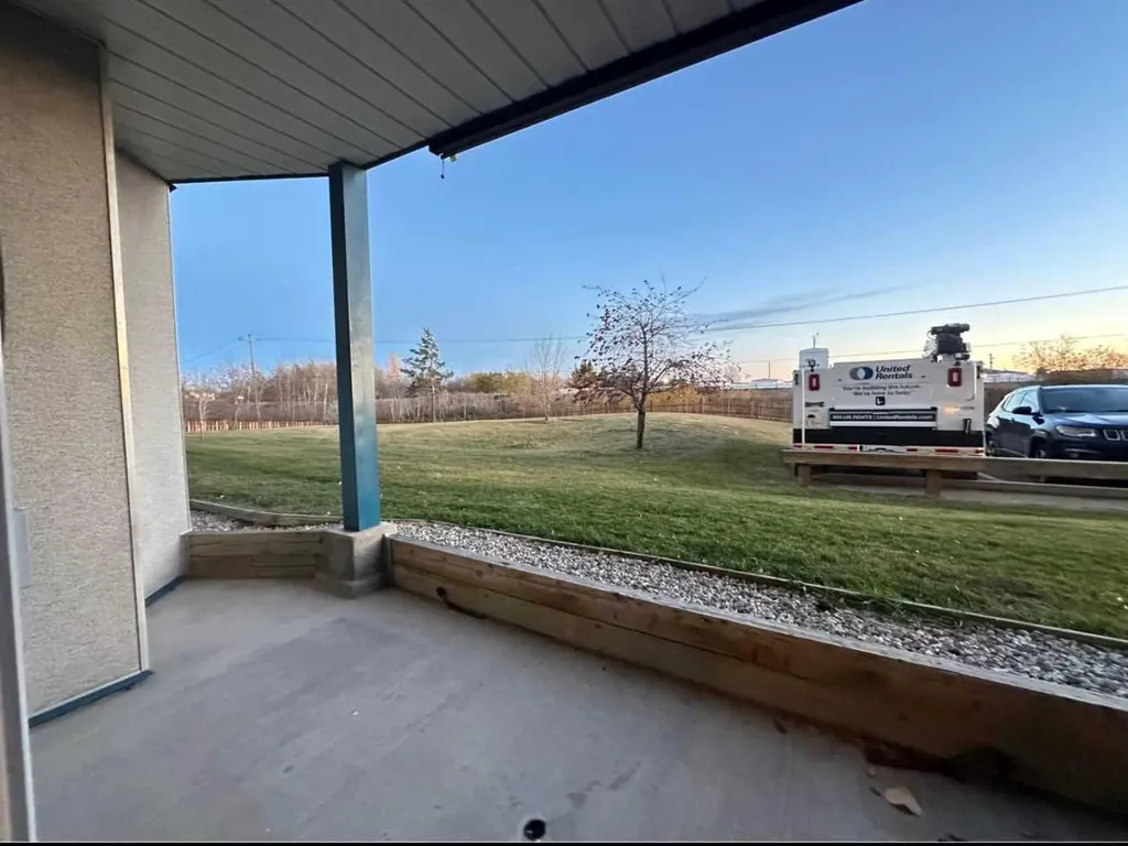 10405 99 Street Grande Prairie AB T8V6Z3