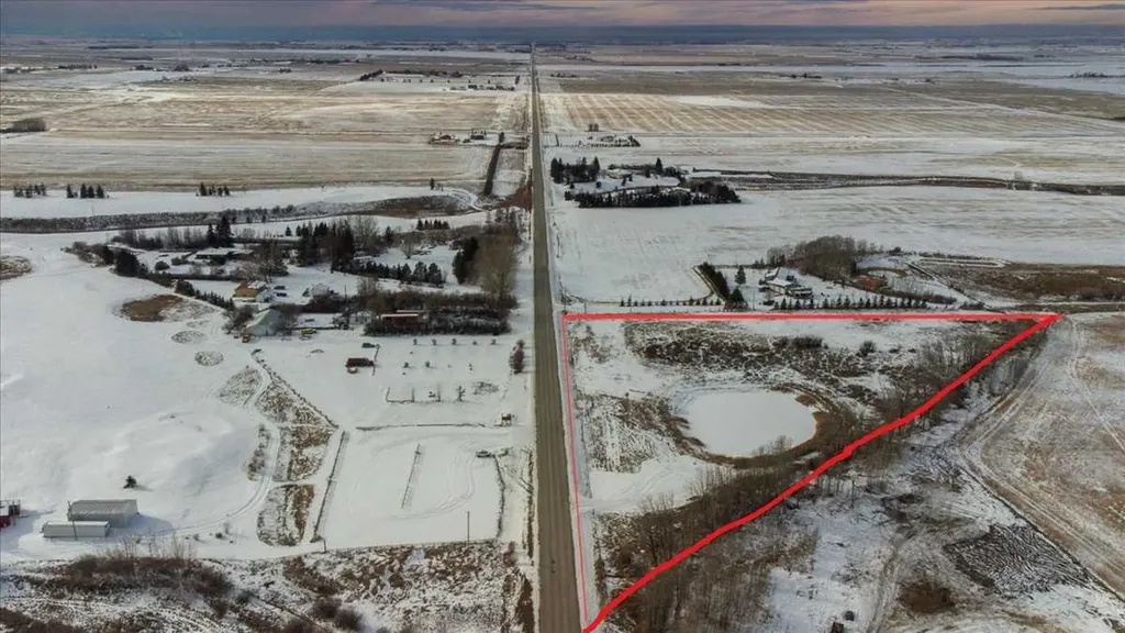 253032 Township Road 244 Rural Wheatland County AB T1P 1H5