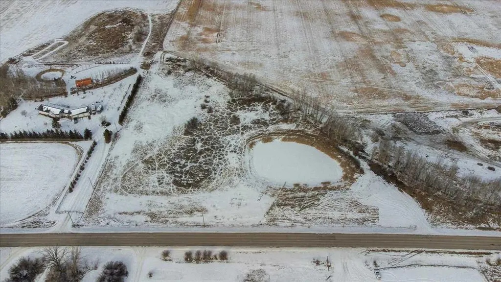 253032 Township Road 244 Rural Wheatland County AB T1P 1H5
