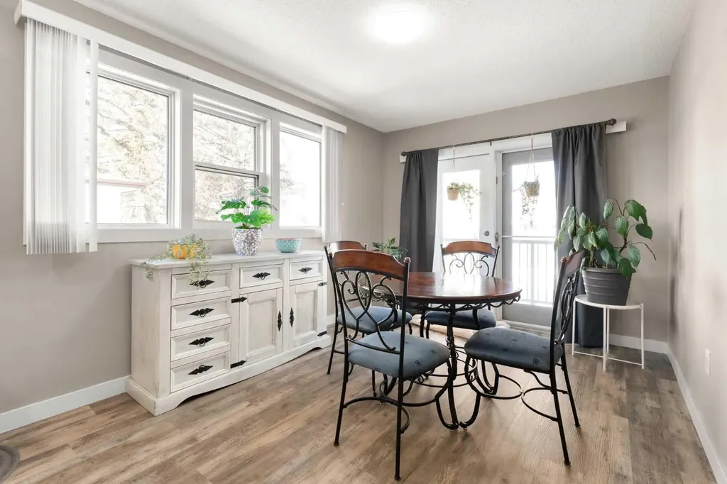 139 5 Street SE Medicine Hat AB T1A0M5