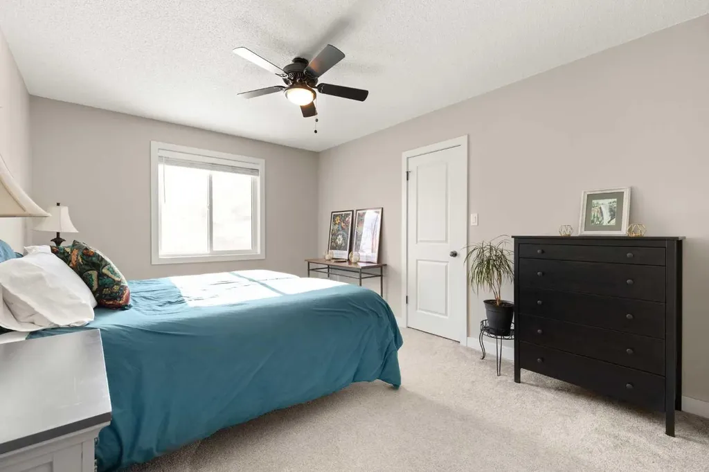 139 5 Street SE Medicine Hat AB T1A0M5