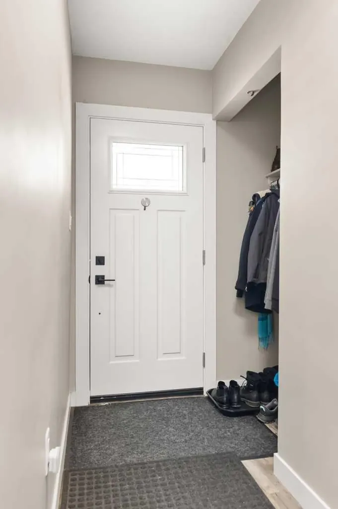 139 5 Street SE Medicine Hat AB T1A0M5