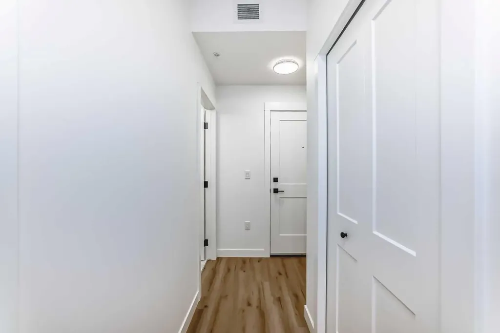430 Sage Hill Road NW Calgary AB T3R 2J9