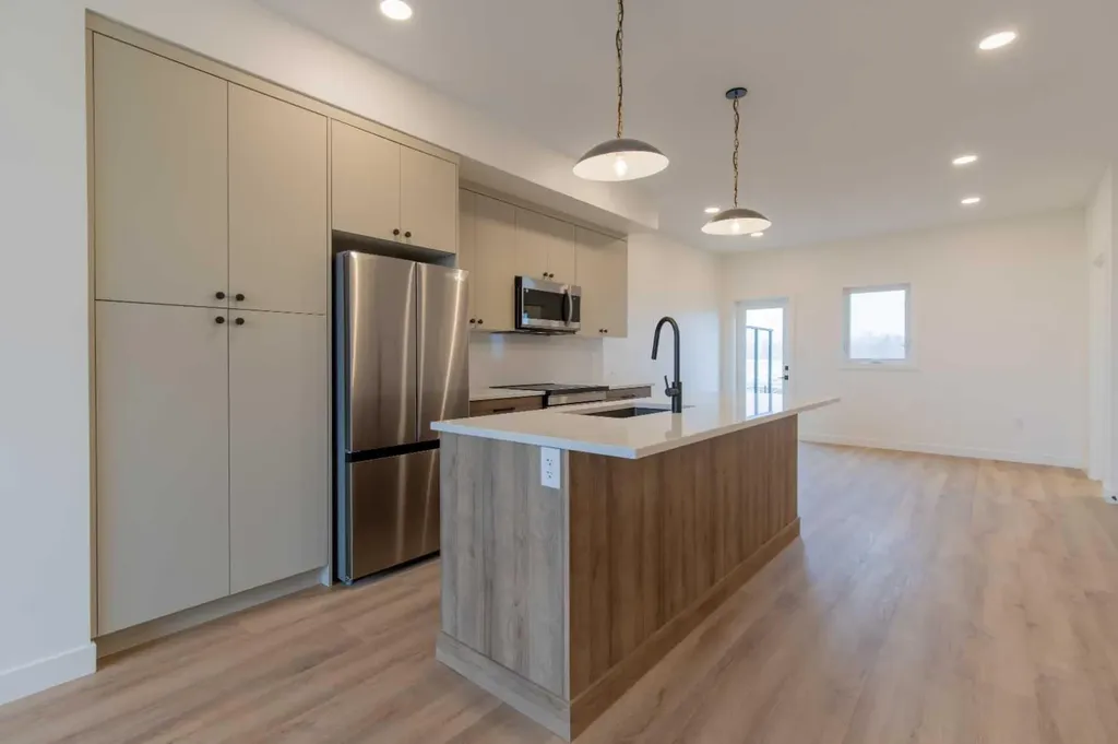 2815 16 Avenue Coaldale AB T1M0G9