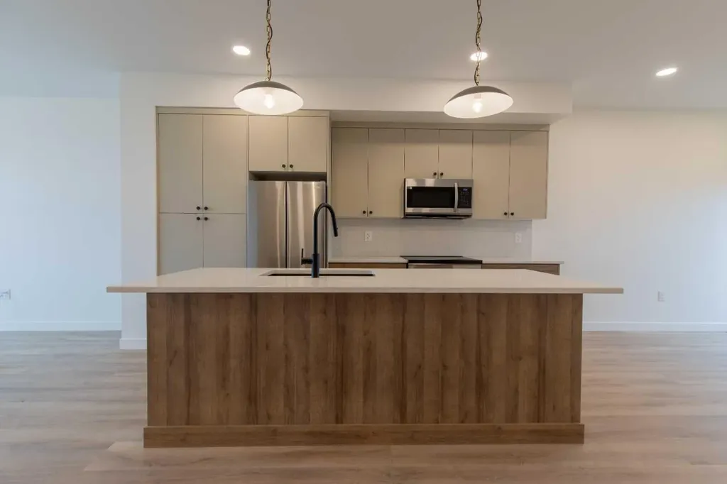 2815 16 Avenue Coaldale AB T1M0G9
