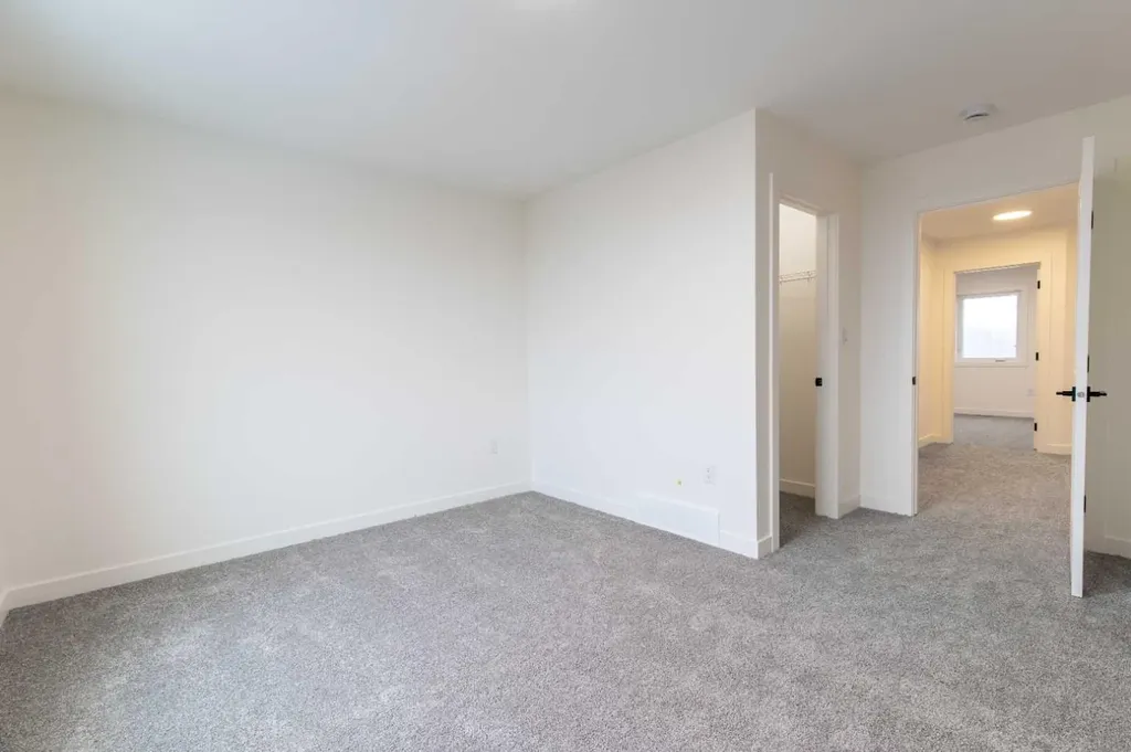 2815 16 Avenue Coaldale AB T1M0G9