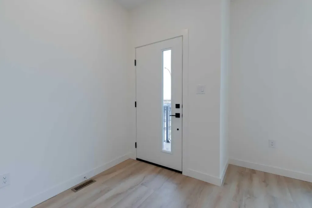 2813 16 Avenue Coaldale AB T1M 0G9