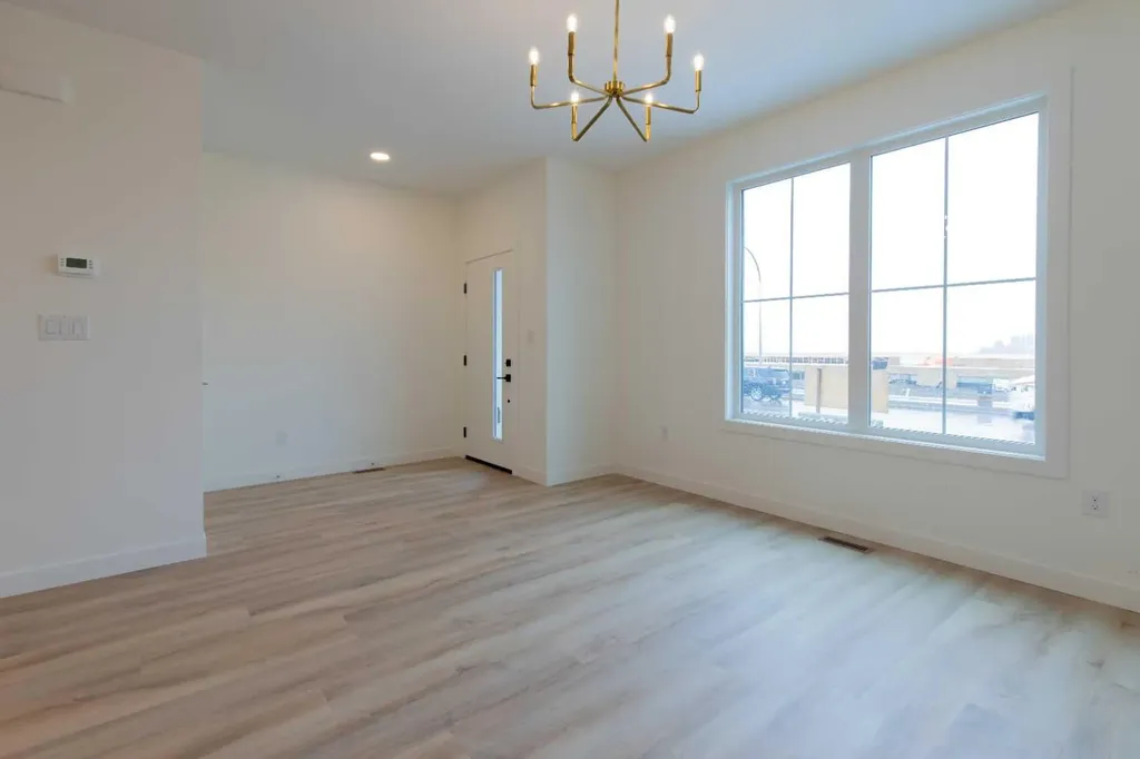 2813 16 Avenue Coaldale AB T1M 0G9