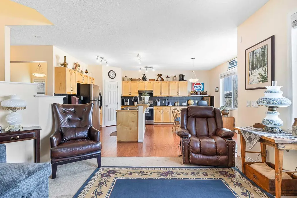 436 Cimarron Boulevard Okotoks AB T1S 0J4