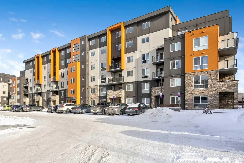 10 Kincora Glen Park NW Calgary AB T3R 1R9