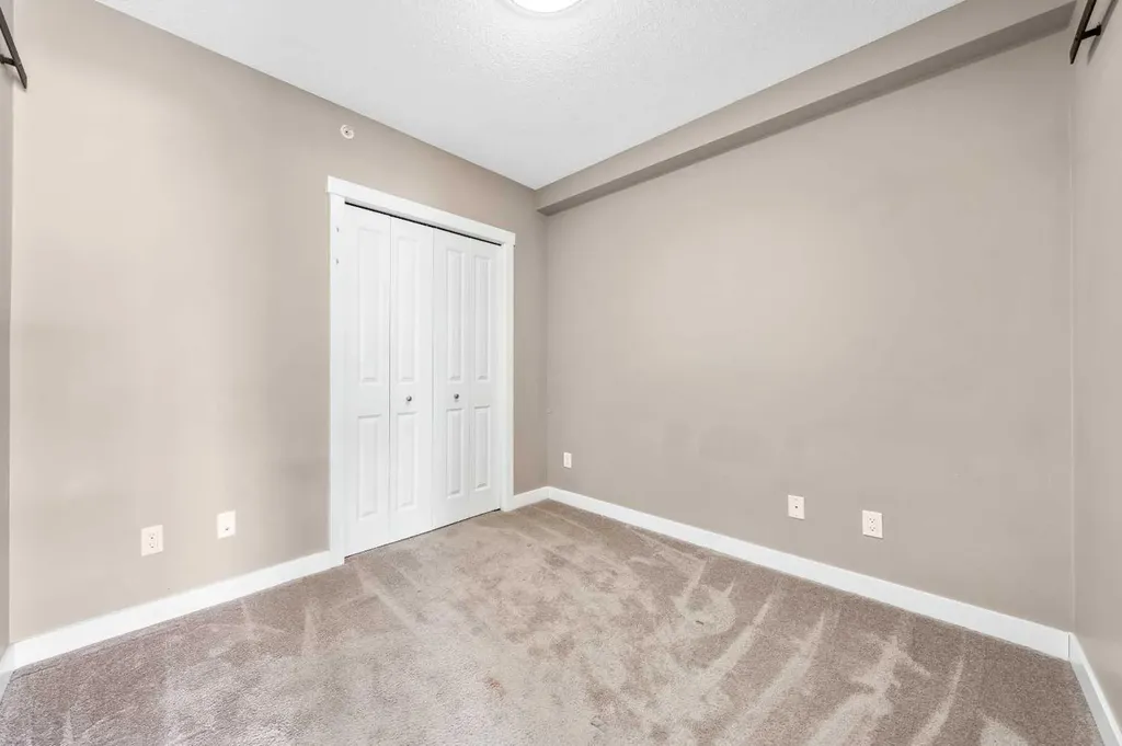 10 Kincora Glen Park NW Calgary AB T3R 1R9
