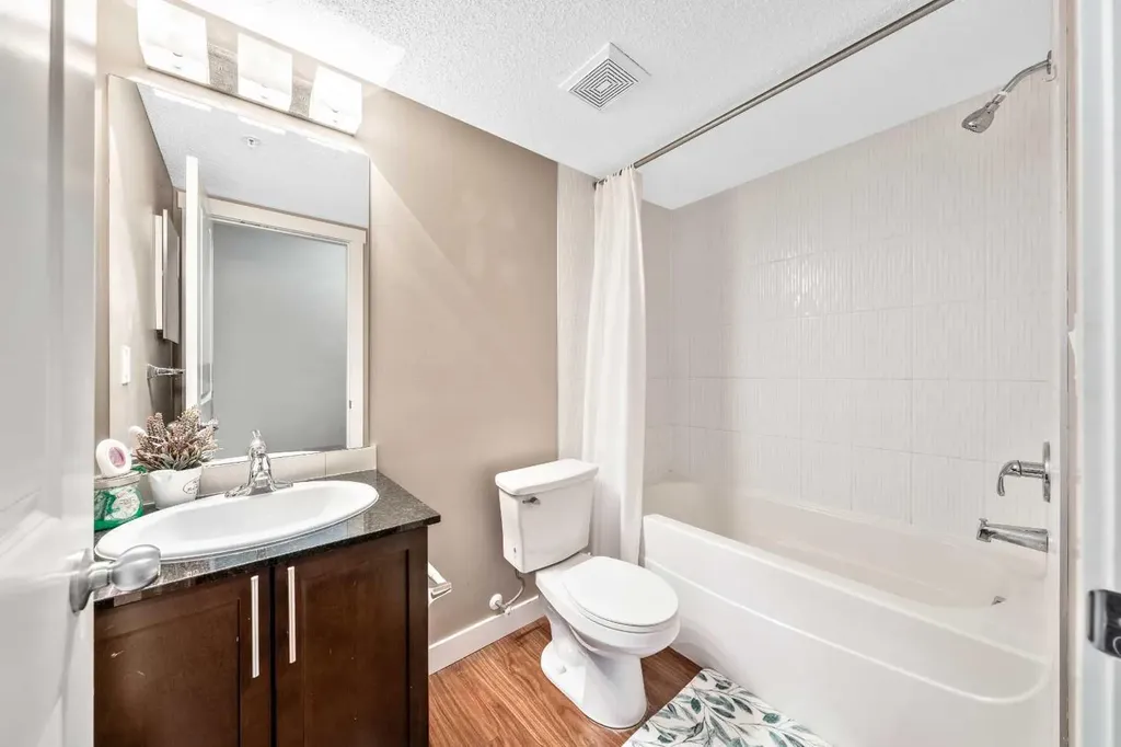 10 Kincora Glen Park NW Calgary AB T3R 1R9