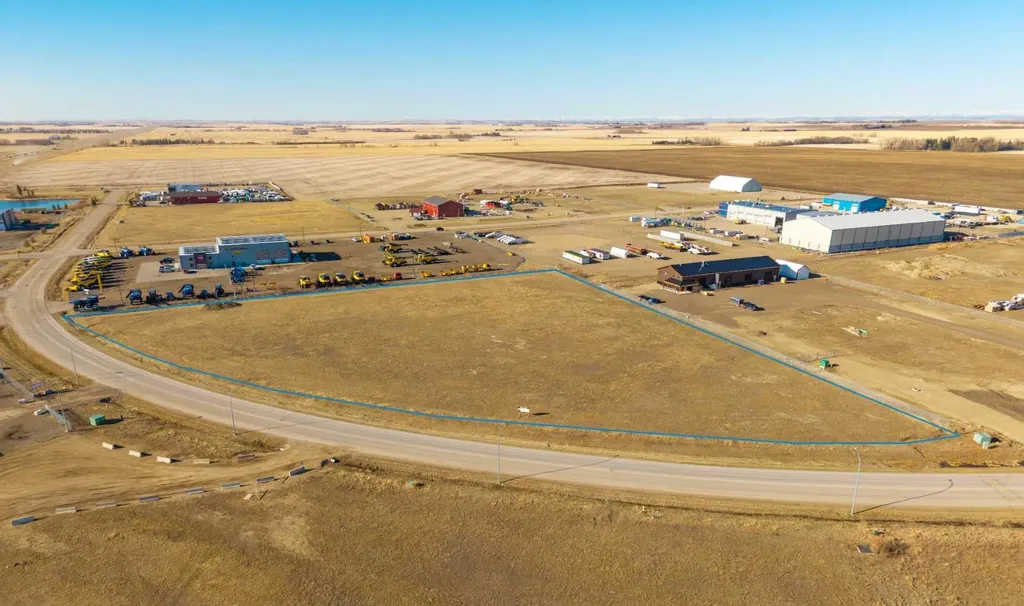 20 - 32580 Range Road 11 Rural Mountain View County AB T4H 4N4