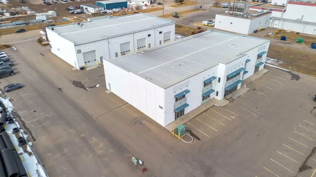 565 41 Street N Lethbridge AB T1H7B6