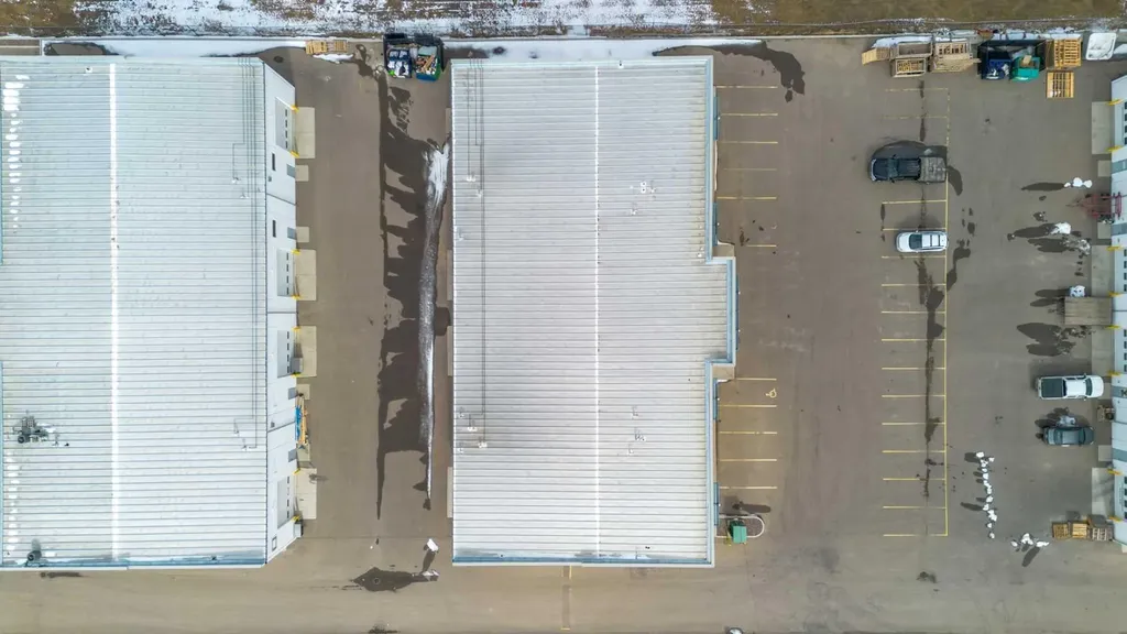 565 41 Street N Lethbridge AB T1H7B6