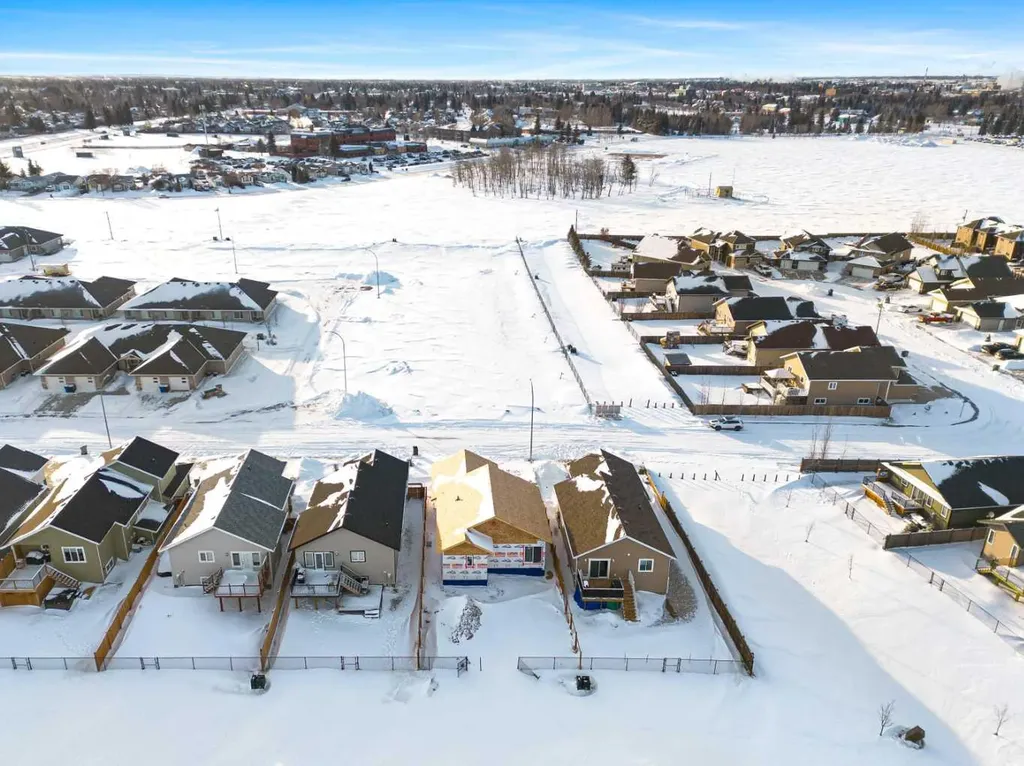 3805 42 Avenue Lloydminster SK S9V 2K4