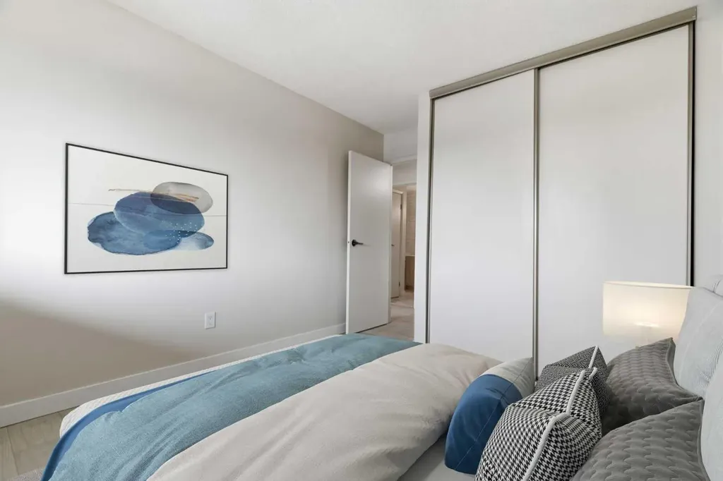 315 Southampton Drive SW Calgary AB T2W 2T6