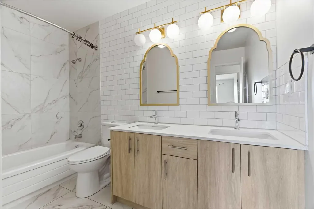 315 Southampton Drive SW Calgary AB T2W 2T6