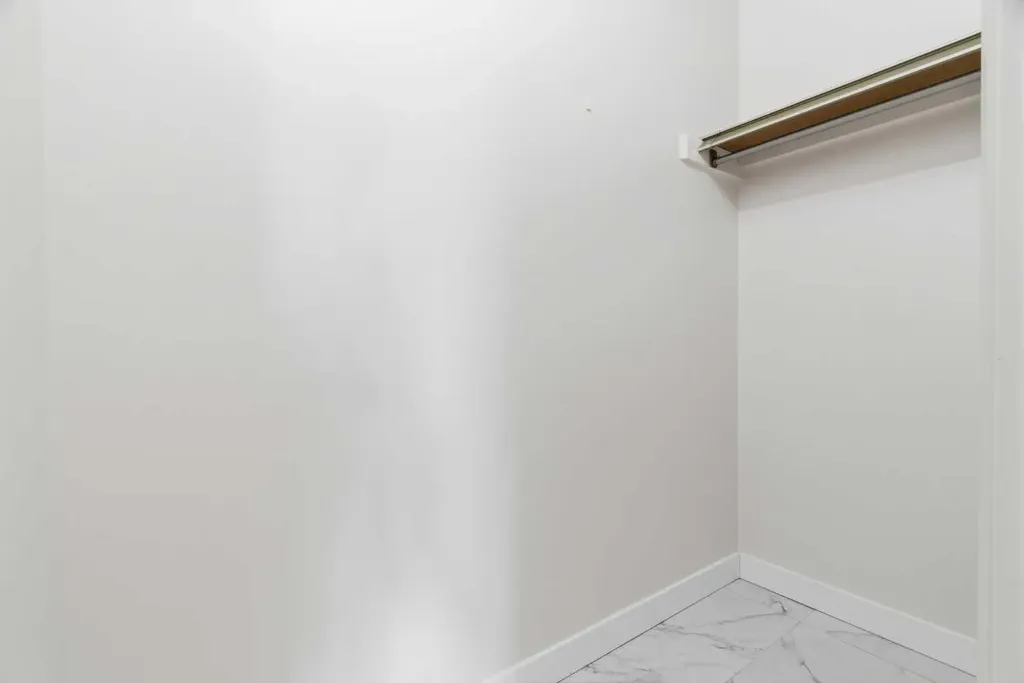 315 Southampton Drive SW Calgary AB T2W 2T6