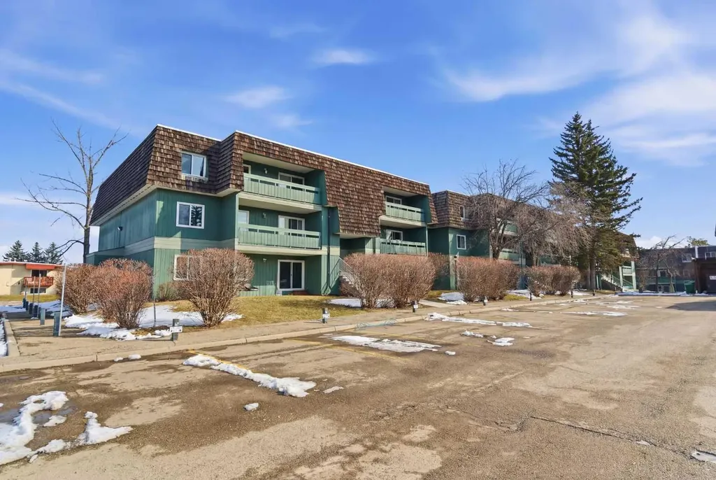 315 Southampton Drive SW Calgary AB T2W 2T6