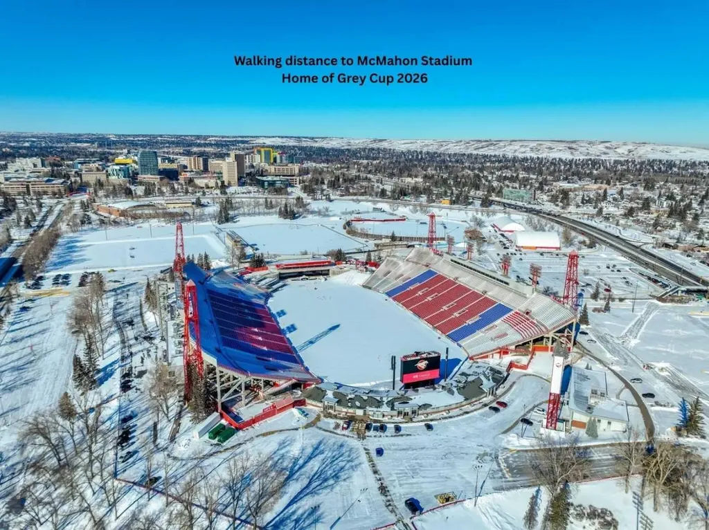 1540 29 Street NW Calgary AB T2N4M1
