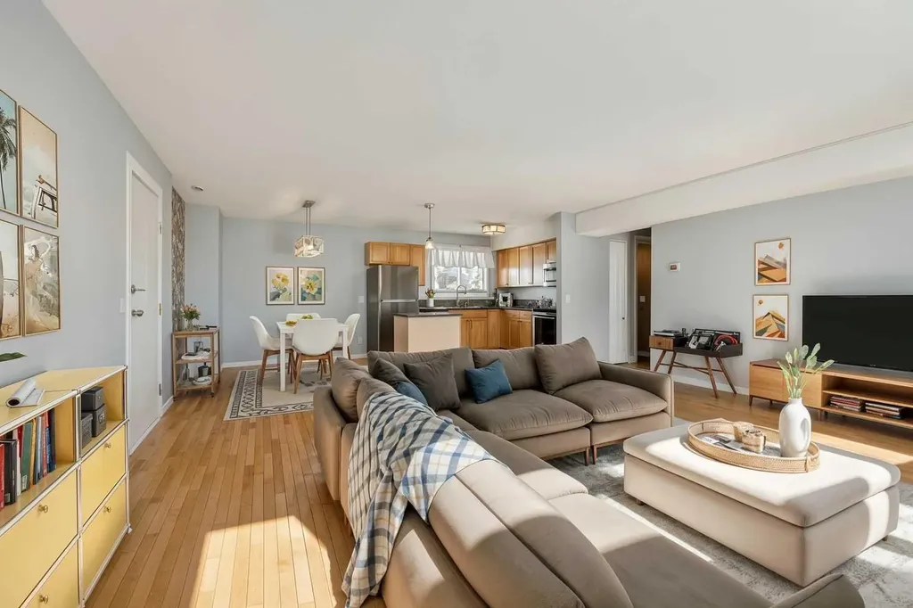 1540 29 Street NW Calgary AB T2N4M1