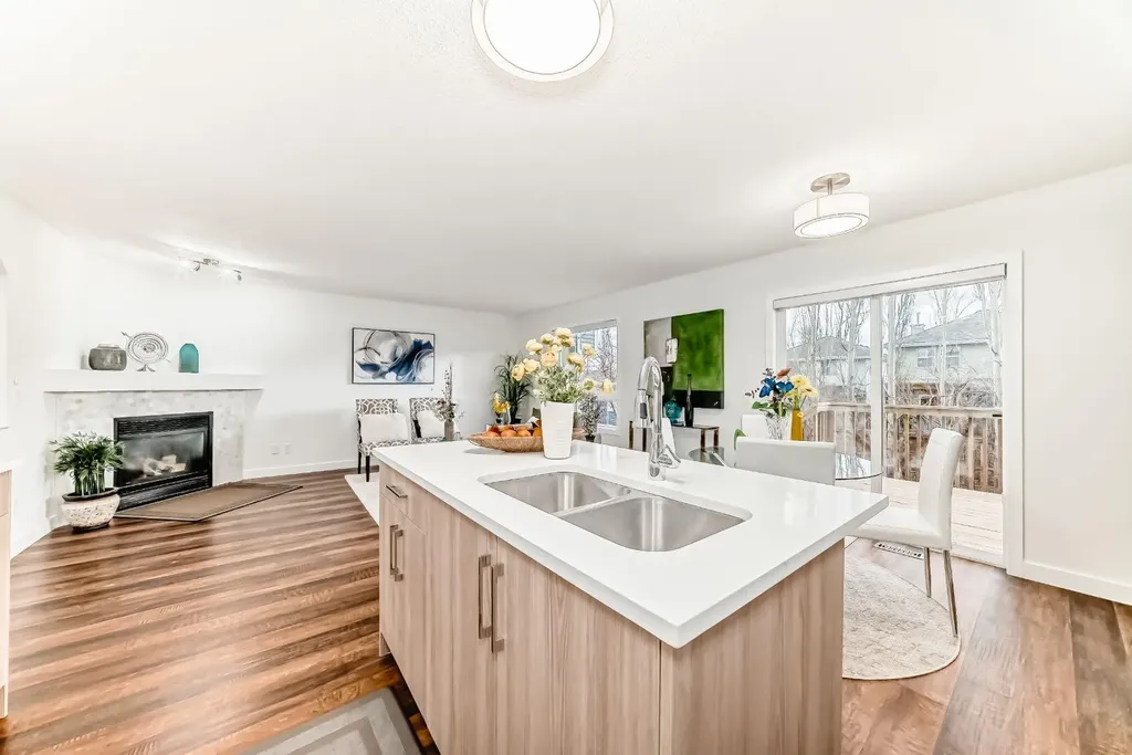 87 Bridlepost Green SW Calgary AB T2Y 4A1