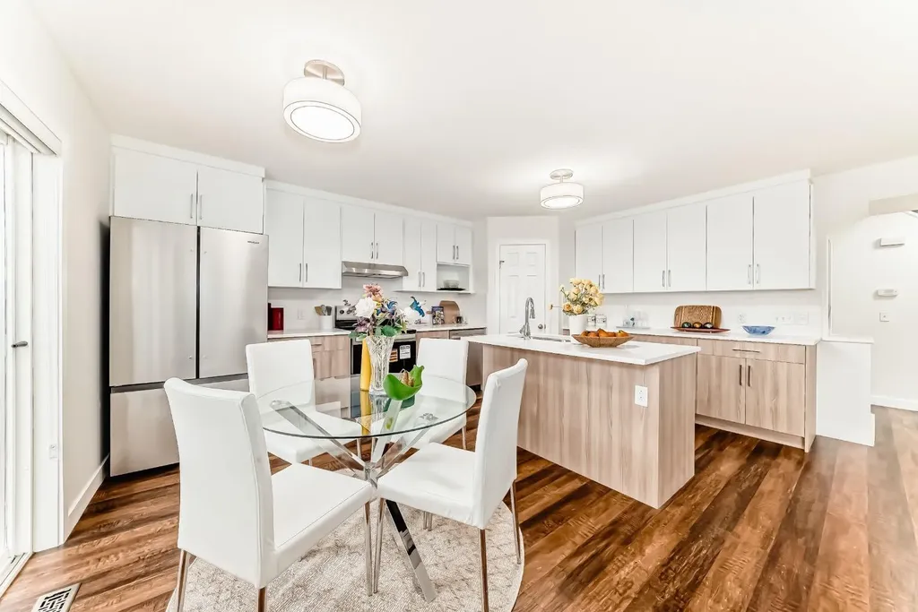 87 Bridlepost Green SW Calgary AB T2Y 4A1