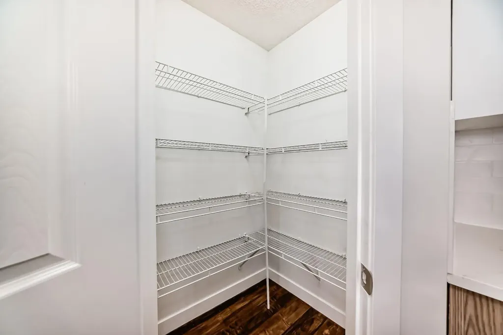 87 Bridlepost Green SW Calgary AB T2Y 4A1