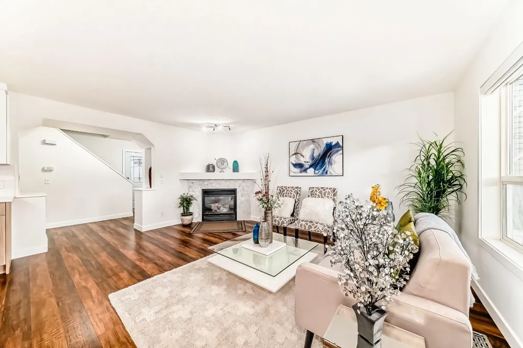 87 Bridlepost Green SW Calgary AB T2Y 4A1