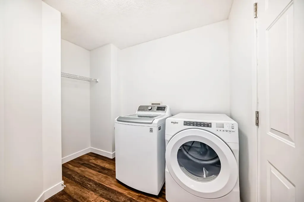 87 Bridlepost Green SW Calgary AB T2Y 4A1