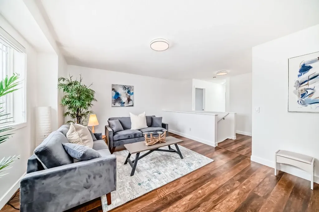 87 Bridlepost Green SW Calgary AB T2Y 4A1