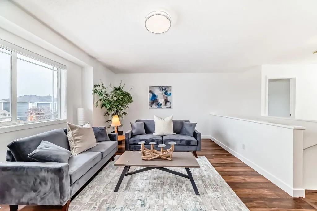 87 Bridlepost Green SW Calgary AB T2Y 4A1