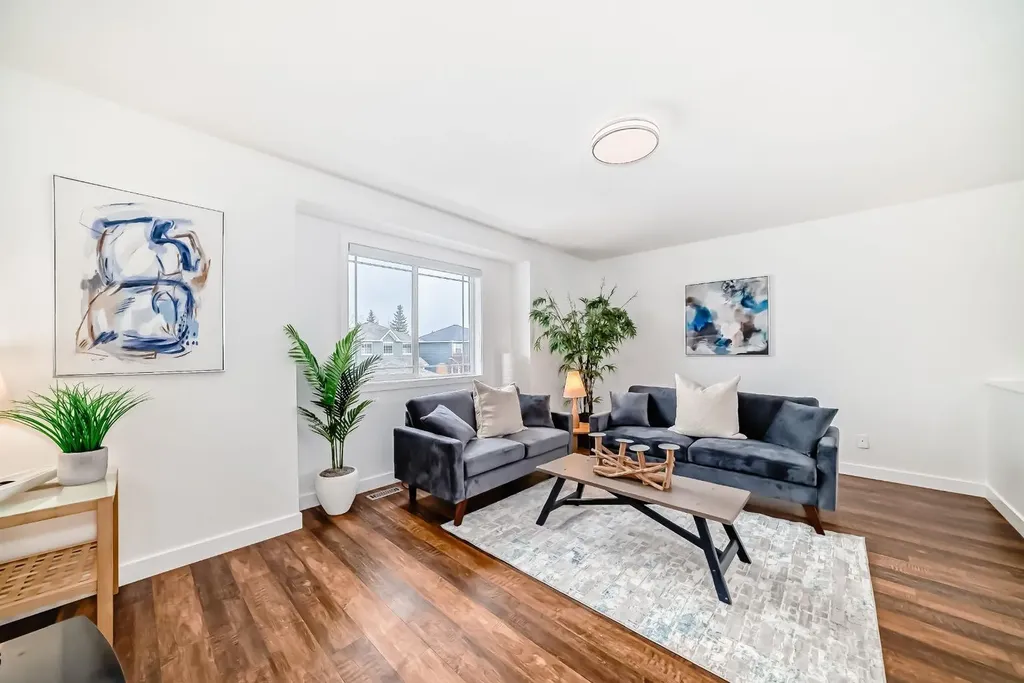 87 Bridlepost Green SW Calgary AB T2Y 4A1