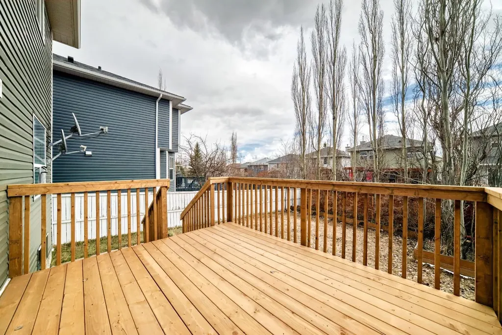 87 Bridlepost Green SW Calgary AB T2Y 4A1