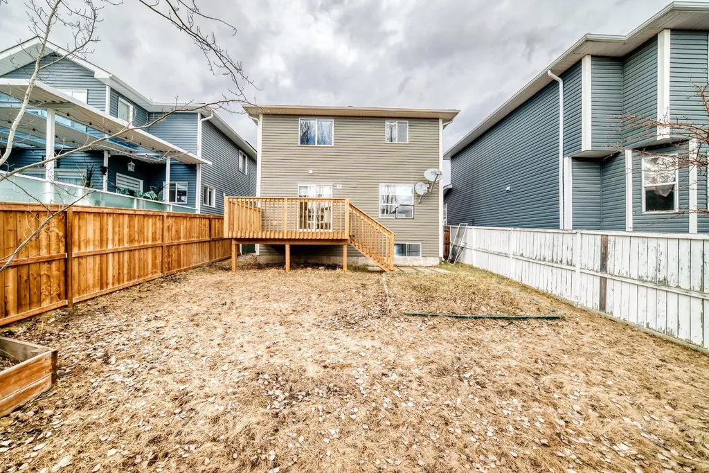 87 Bridlepost Green SW Calgary AB T2Y 4A1
