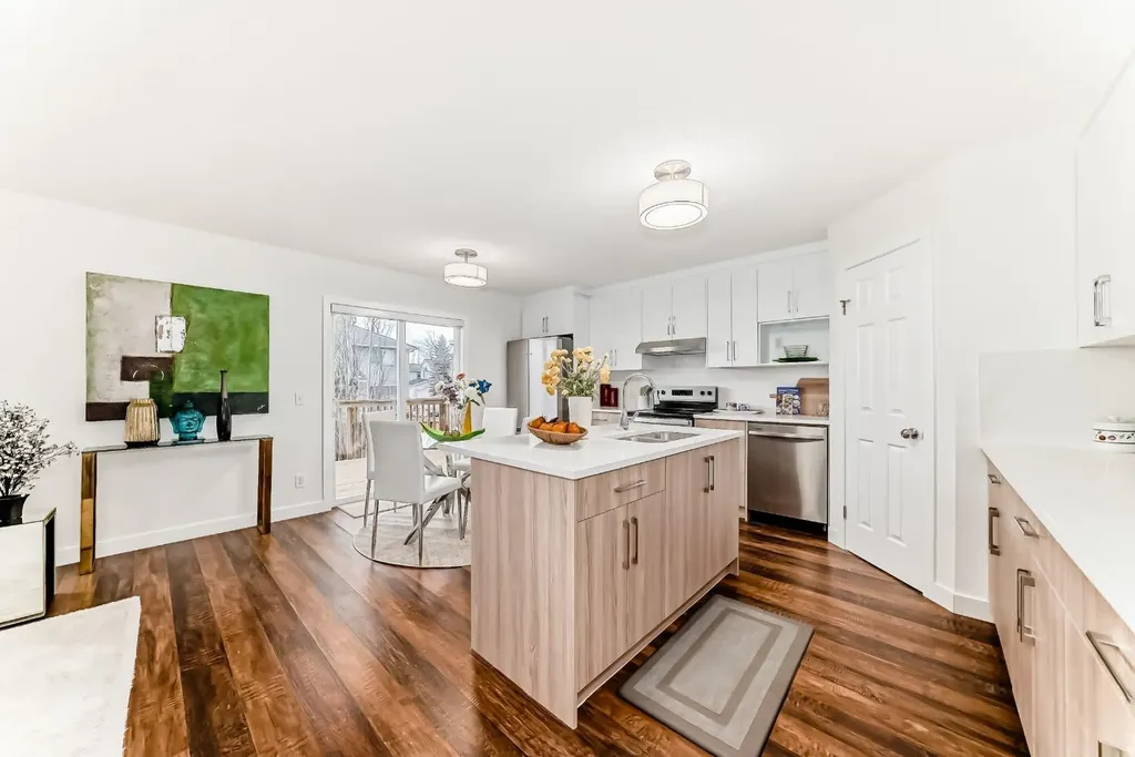 87 Bridlepost Green SW Calgary AB T2Y 4A1