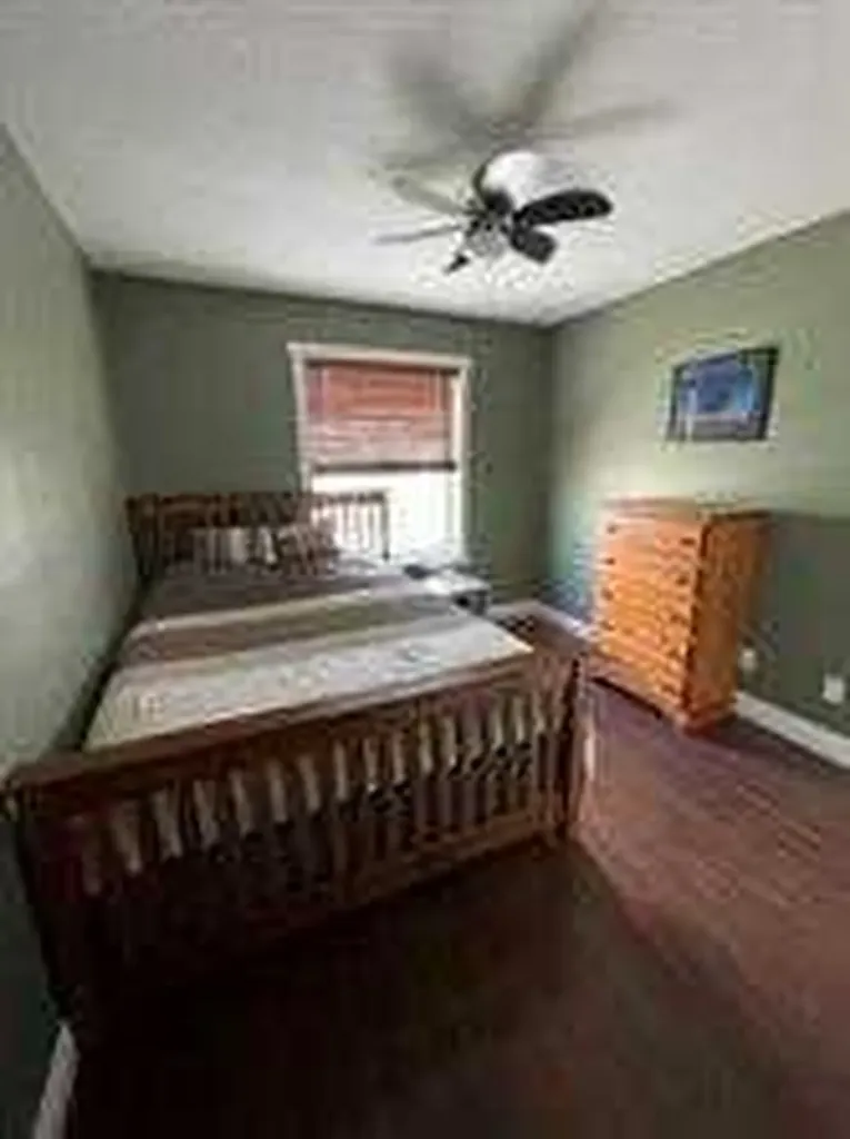 3 501 Street Fox Creek AB T0H 1P0