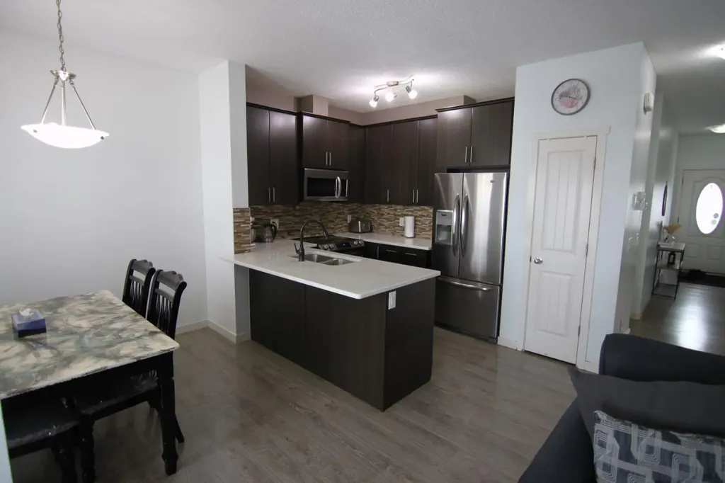 337 Copperpond Landing SE Calgary AB T2Z 1G6