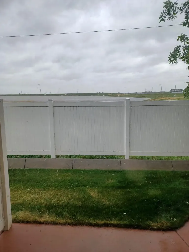 337 Copperpond Landing SE Calgary AB T2Z 1G6