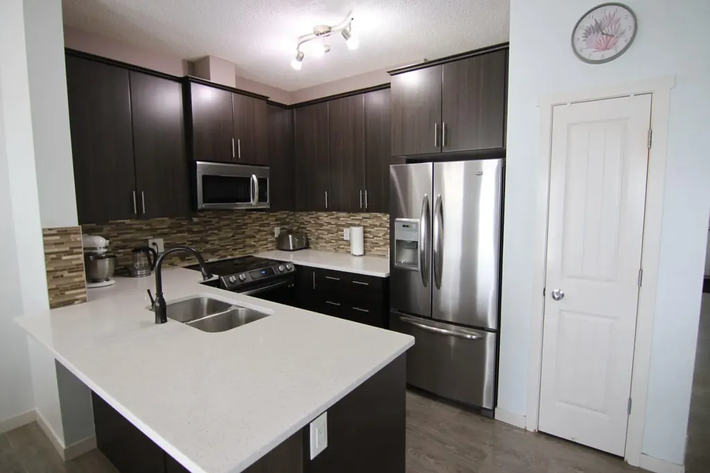 337 Copperpond Landing SE Calgary AB T2Z 1G6