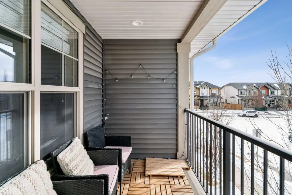 32 Horseshoe Crescent Cochrane AB T4C2P4