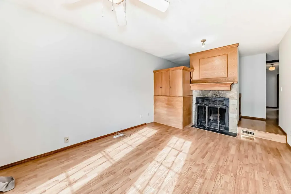 1837 Meadowbrook Drive SE Airdrie AB T4A 1V5